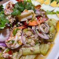 หน้าร้าน ร้านครัวระฆังเงิน สโมสรนายทหารอากาศ บางซื่อ