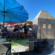 อมรไก่ย่างบ้านแคน(ตลาดวิชิตสิน)