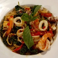 ร้านอาหารชื่นใจ