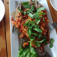ร้านอาหารชื่นใจ
