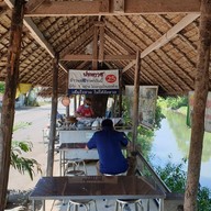 บรรยากาศ ข้าวแช่แม่นิด