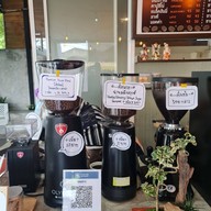 la moon ฎี กาแฟ กาดสันป่าข่อย