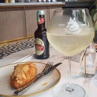 เมนูของร้าน Phar-Ram IV Bistro Montien Hotel Surawong Bangkok