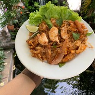 ก๋วยเตี๋ยวคั่วนรกคั่วไก่ อ่อนนุช