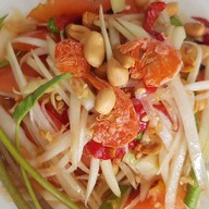 NoirNoir นัวนัว สุทธิสาร