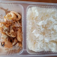 ส้มตำป้าสุและอาหารตามสั่ง