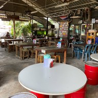 ลองแล ข้าวแกงใต้