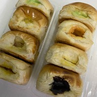ปังปุริเย่ Bakery & Snackbox ซีคอนบางแค