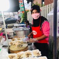 ข้าวหมกไก่ มันไก่ ก๋วยเตี๋ยวเนื้อ มาลียะ ฮาลาลเจ้าเก่าตรงข้ามบุญถาวร สาขาหน้าปั้มพีที ตรงข้ามบุญถาวร รังสิต