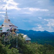 วัดพระพุทธบาทผาหนาม