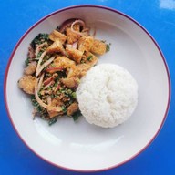 เจ้นุ้ยยำไก่แซ่บ อาหารตามสั่ง ซอยหน้าวัดหัวลำโพง