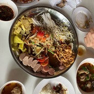 ยำแซ่บๆ By เชฟหนุ่ม