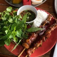 บ้านหมู รมควัน ภูเก็ต