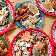 ยำโว้ยเฮ้ย ครัวลองเบิ่ง แล้วแต่กู 3in1