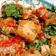 ข้าวคลุกน้ำพริก ครัวคุณย่า