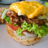 เมนูของร้าน Homemade Burgers and Sandwiches แม่น้ำ/บ้านใต้