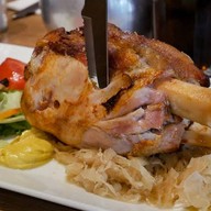 เมนูของร้าน ร่มไม้ใหญ่ เรสเตอรองท์