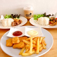 ฐาณ์กาญจณ์ cafe & restaurant  คลองหลวง