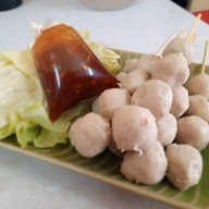 TTT หมูทอดเสียบไม้ ท่าพระ