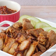 หมูทอดสำเพ็ง ถนนแจ้งวัฒนะ