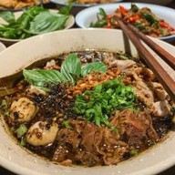 ก๋วยเตี๋ยวเรือเป็นต่อ 1