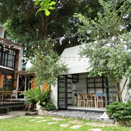 บรรยากาศ Simple Bistro And Serve