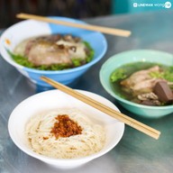 เฮียสิทธิ์ หมี่ซั่วเป็ดตุ๋น เจ้าเก่า ตลาดใหม่