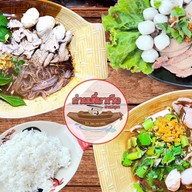 ก๋วยเตี๋ยวเรือสามสมุทร สาขาสุขสวัสดิ์76