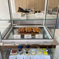 sri the shophouse สี