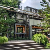 หน้าร้าน Simple Bistro And Serve