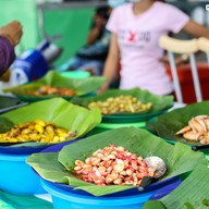 แซ่บปากสั่นหาดใหญ่ สาขาตลาดคลอง ร.5 ซุ่มแรก ใกล้ลานจอดรถมอไซต์