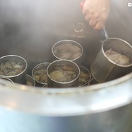 เฮียสิทธิ์ หมี่ซั่วเป็ดตุ๋น เจ้าเก่า ตลาดใหม่