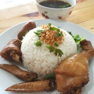 ไก่ตุ๋น ราชวัตร บางพลี