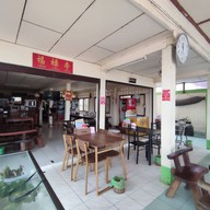 ข้าวแกงบ้านเมษา