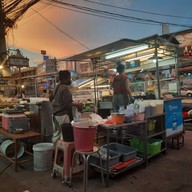 บรรยากาศ ป้าดา ขนมหวาน