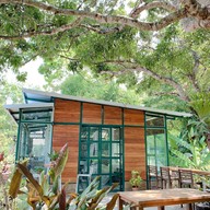 Between_cafe