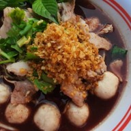 ครัวแม่นาย ถนนดินแดง1