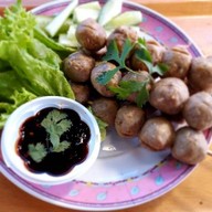 ลูกชิ้นปิ้งย่าง(เอ๋ปิ้งย่าง)