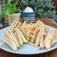 โบราณสถาน