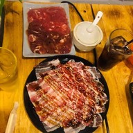 ธนิกา ก๋วยเตี๋ยวรสเด็ด