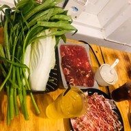 ธนิกา ก๋วยเตี๋ยวรสเด็ด