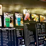 BOMBMILK CAFE บ้านบัวทอง