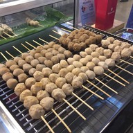 สนั่นลูกชิ้นปิ้ง อำแดงพัน เตี๋ยวติดลิ้น