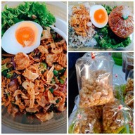 ยำขนมจีน ตลาดหลังบิ๊กซีนครปฐม