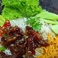 ร้านข้าวแกงป้าช่วย