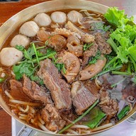 เมนูของร้าน ก๋วยเตี๋ยวบ้านสวนรสเด็ด