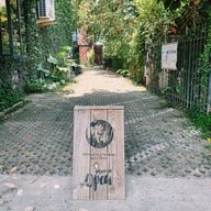 หน้าร้าน Another CAFE -