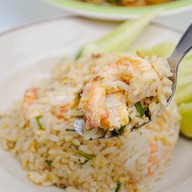 ผัดไทยพ่อมด