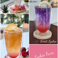 เมนูของร้าน Petits Fours Cafe &  Studio เปอติฟูร์ คาเฟ่ แอนด์ สตูดิโอ เชียงใหม่