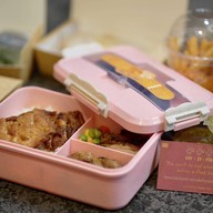 เมนูของร้าน ข้าวหมูทอด Eatzypig สาขา ลาซาล